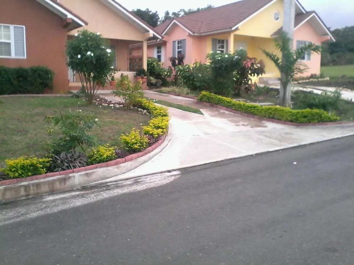 Guest house Heartland Estate Hotel Priory